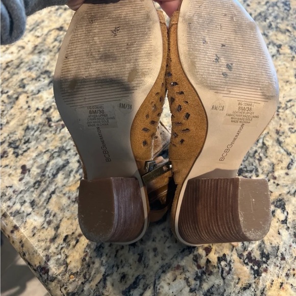 BCBGeneration - Picture 7 of 7